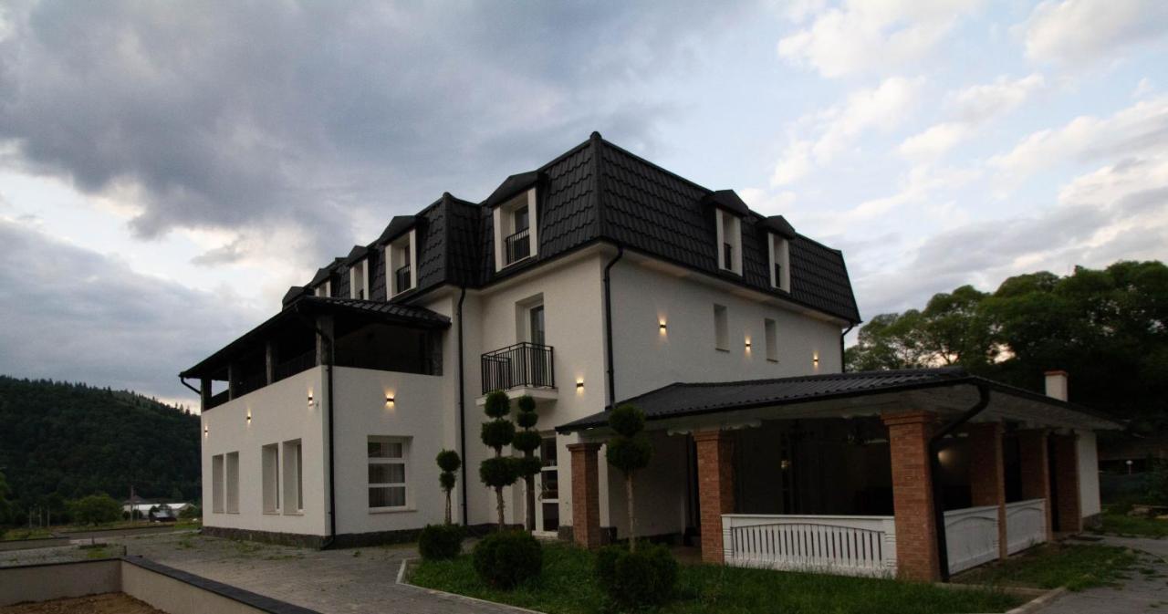 Hotel Berghaus Bucovina Câmpulung Moldovenesc Exterior foto